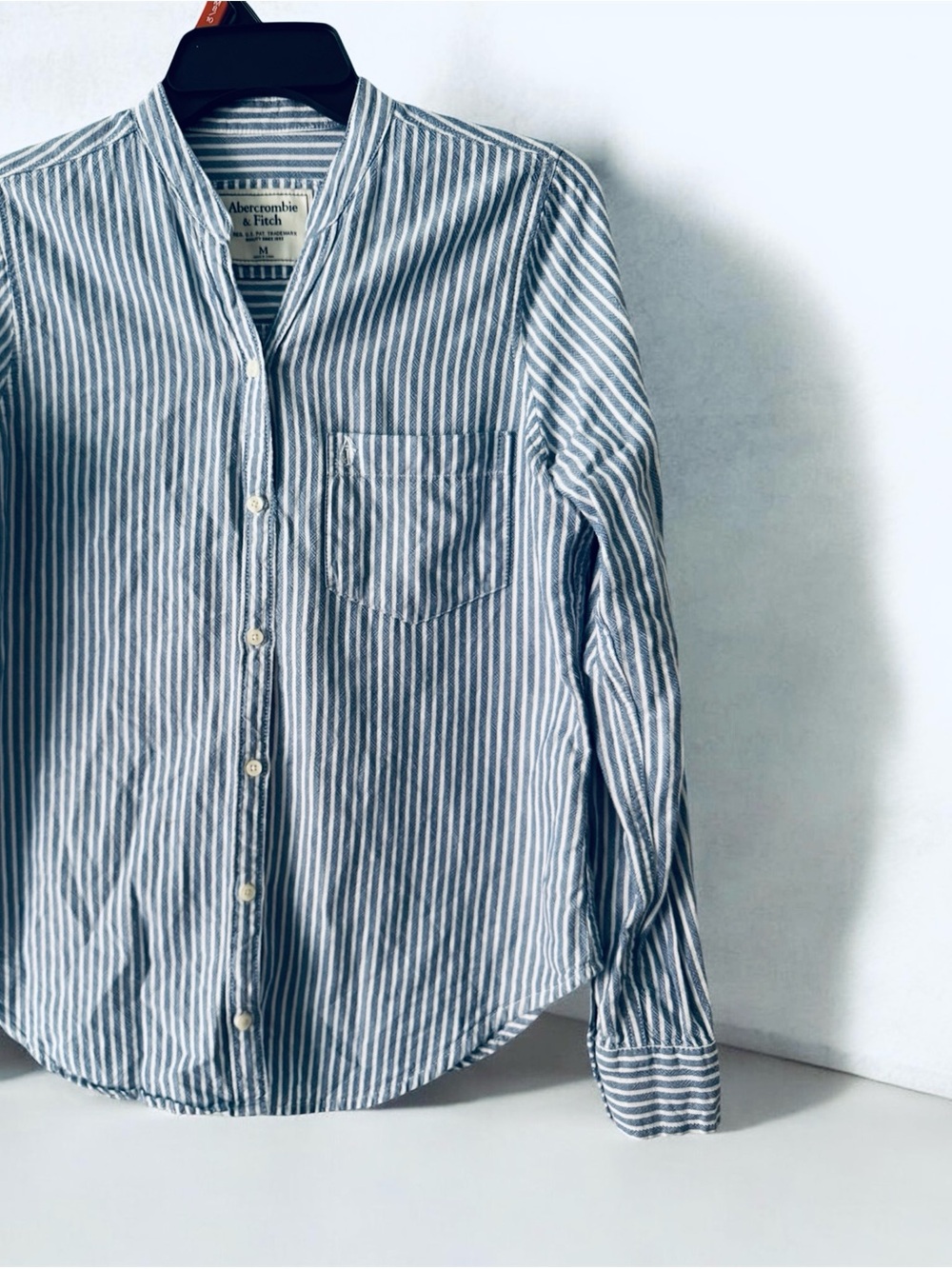 Abercrombie Striped Long Sleeve Split V-Neck Mandarin Collar Top Medium